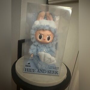 Merbubu Singapore Exclusive Labubu